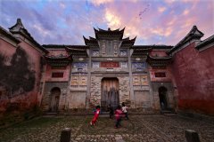 植文明根脉 育时代童心——五夫镇摸索儿